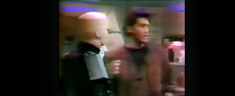 Ever wonder what it'd look like if they cast Rimmer to play Lister, look no further.